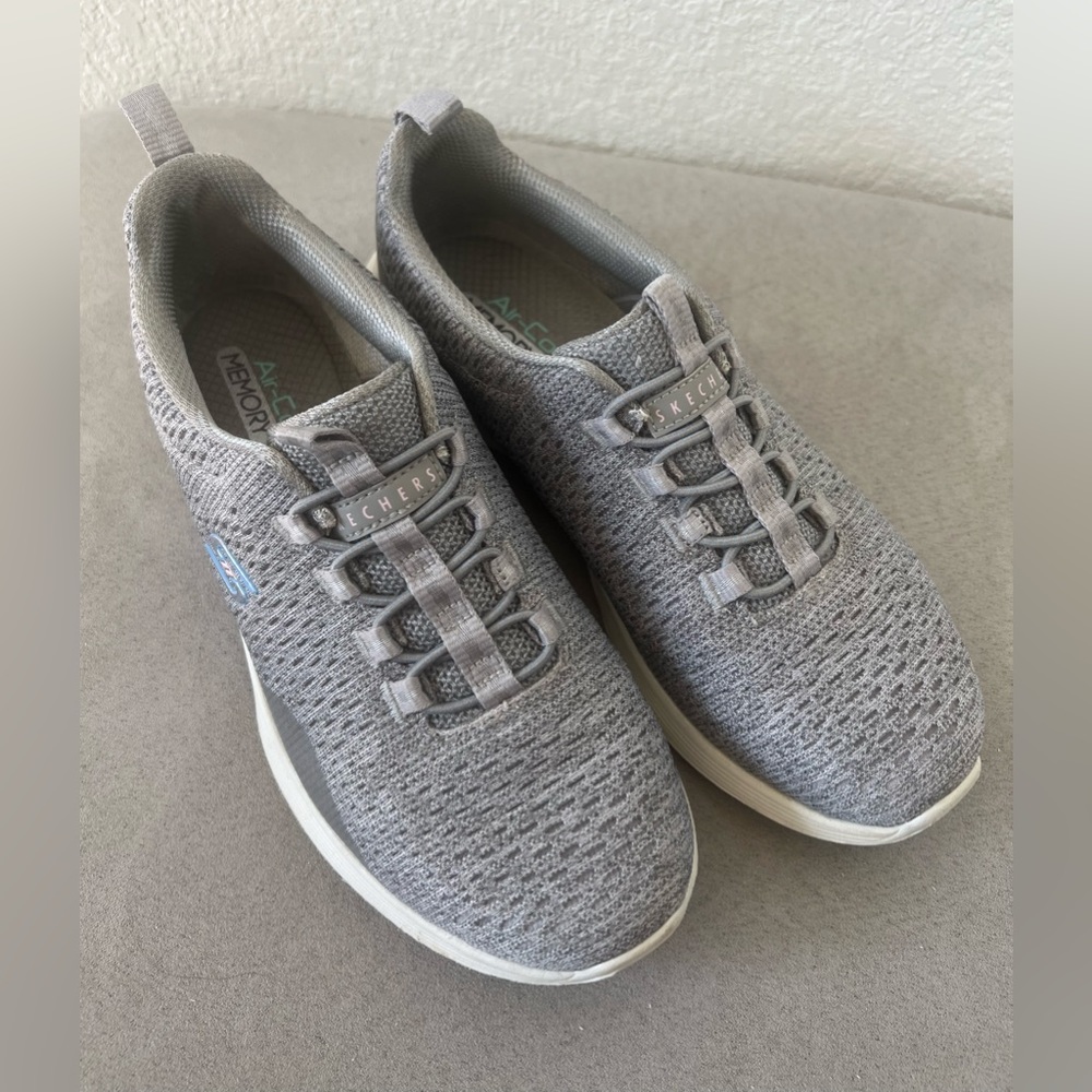 NEW (worn once) Sketchers Air Cooled Memory Foam slip on sneakers Size 6